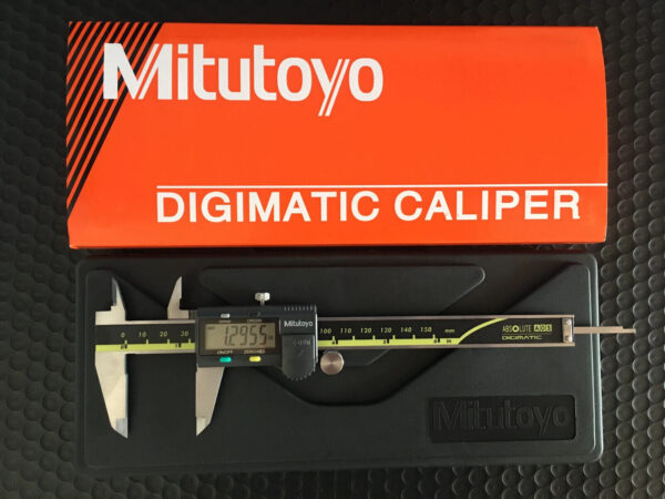 Mitutoyo 500-196-30, Digital Caliper, Absolute Digimatic, Advance Onsite Sensor, 0-6"/0-150mm, 0.01 mm Resolution - Image 3