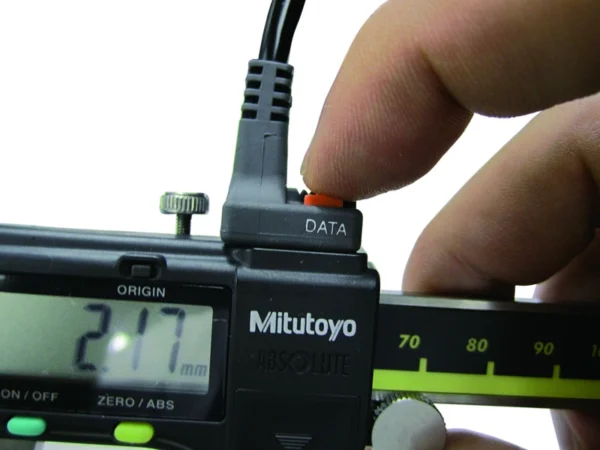 Mitutoyo 959150 Digimatic Cable, Straight, Data Button, 2 m - Image 2